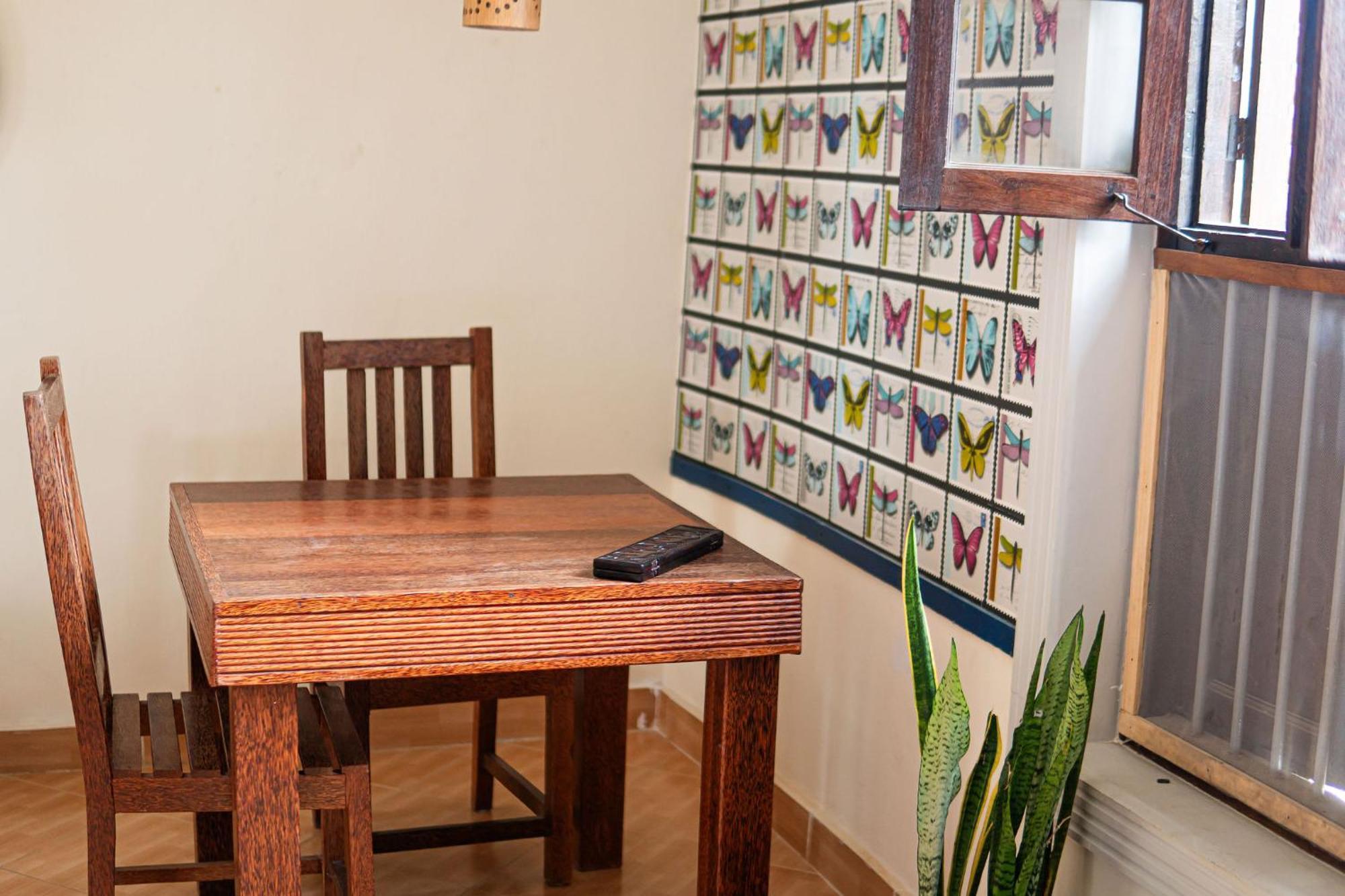 Bed and Breakfast Tarawanda House -Thrivestawi Занзибар Экстерьер фото